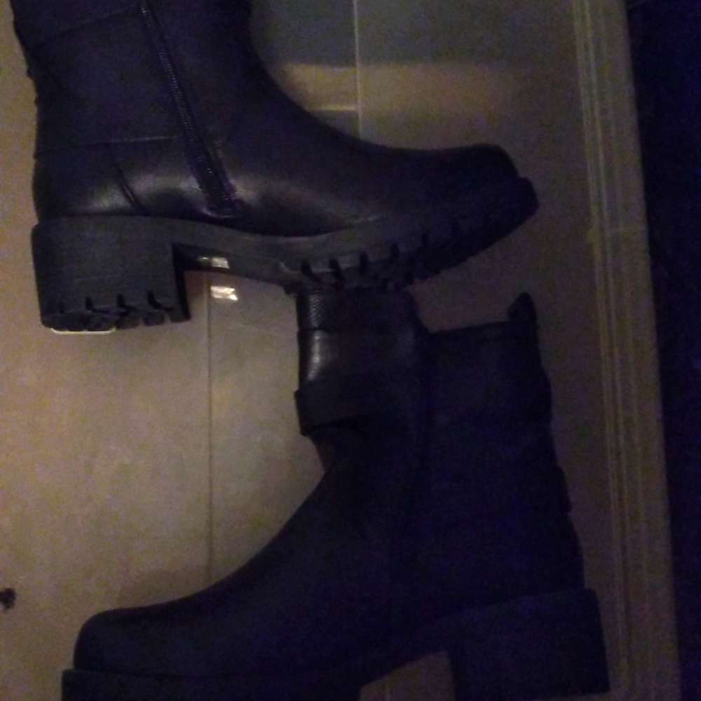 Women's boots